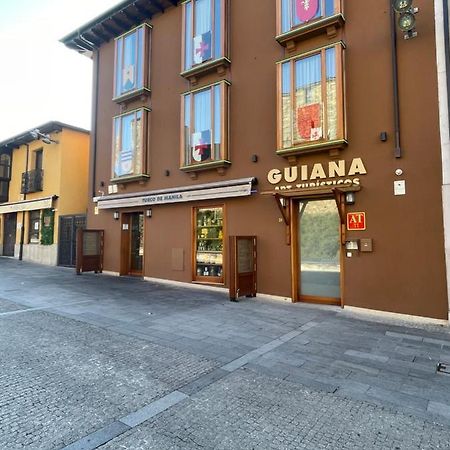 Apartamentos Turisticos Guiana Ponferrada Exteriör bild