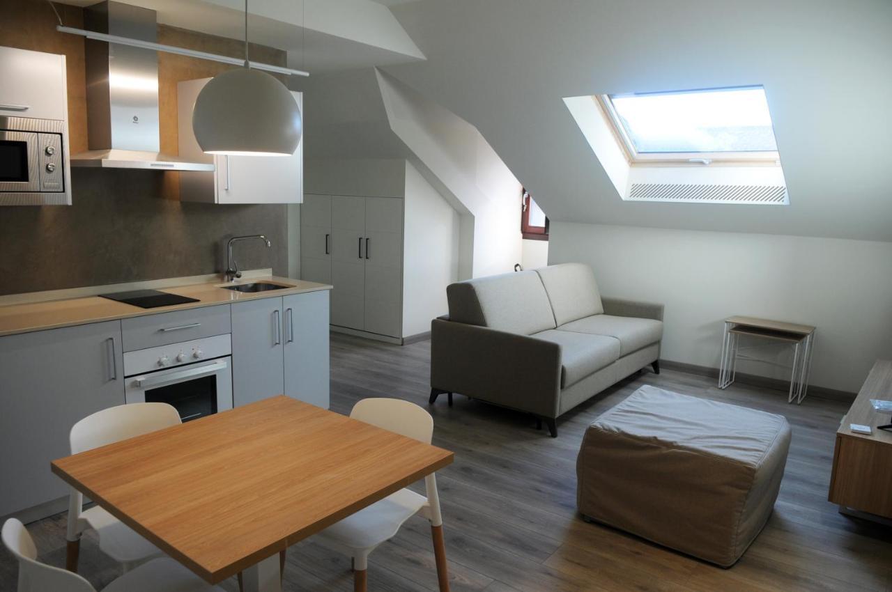 Apartamentos Turisticos Guiana Ponferrada Exteriör bild