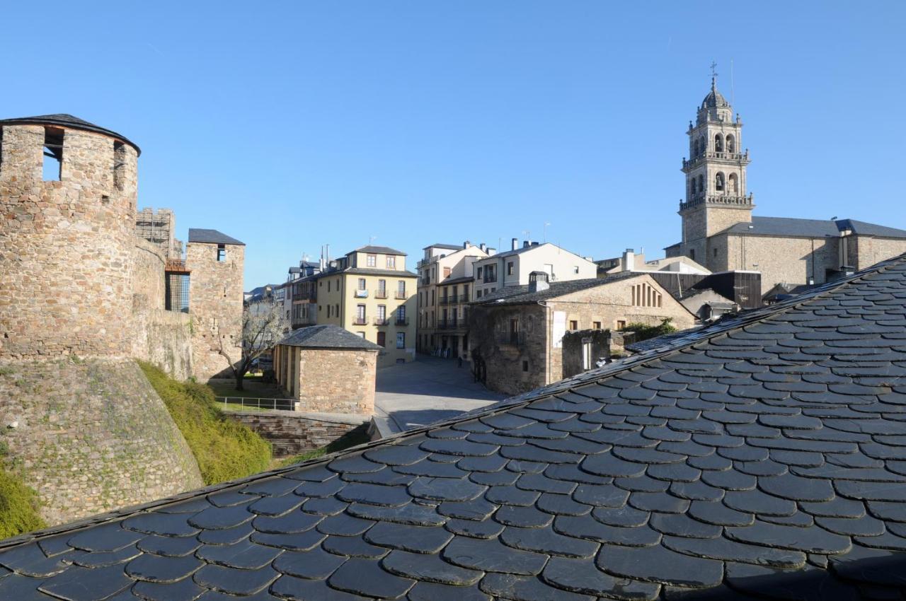 Apartamentos Turisticos Guiana Ponferrada Exteriör bild