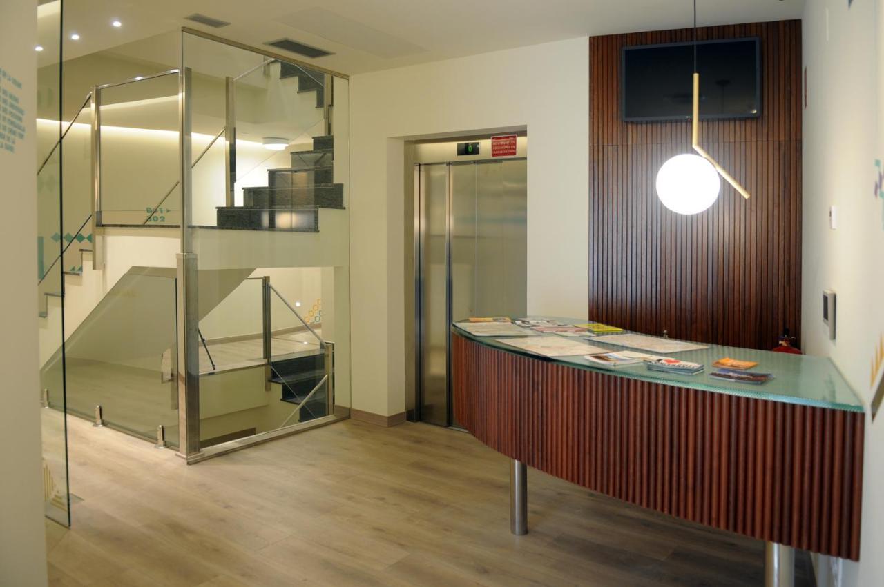 Apartamentos Turisticos Guiana Ponferrada Exteriör bild